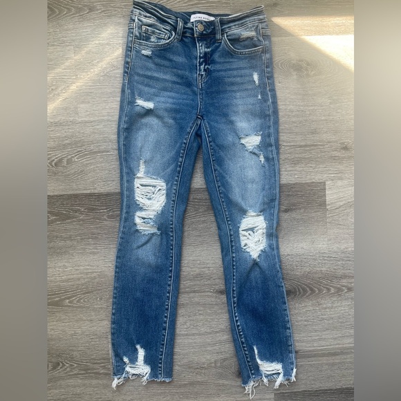 Flying Monkey Jeans (Style #4395)

Size 25

Worn and washed once - Picture 3 of 5